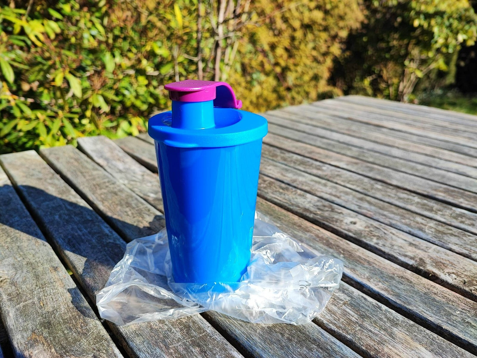 TUPPERWARE C198 TRINKBECHER 330 ML BLAU