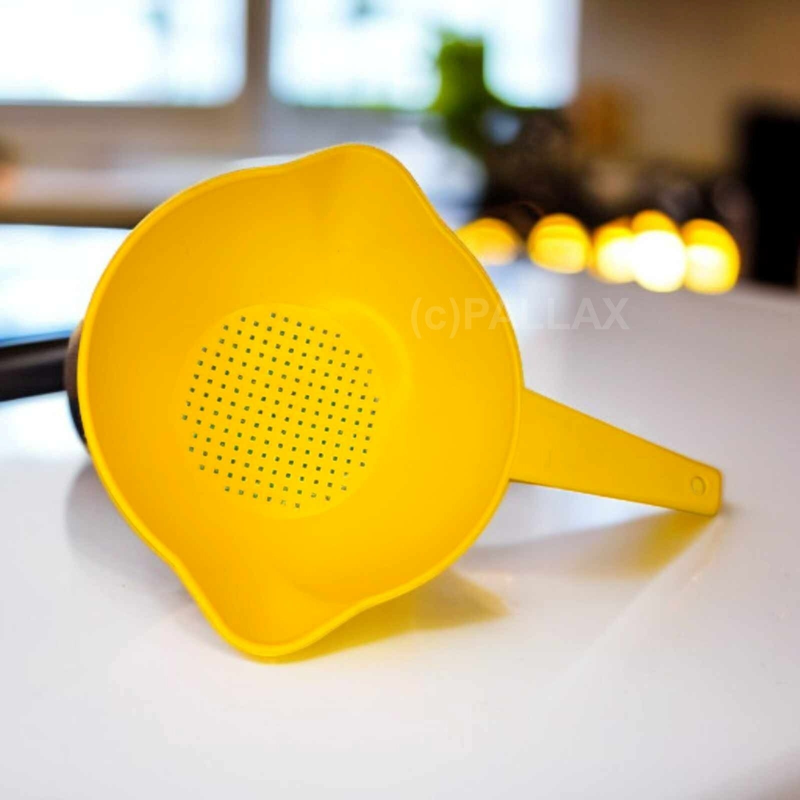 TUPPERWARE GOLDREGEN 1,5 L GELB ABTROPFSIEB SONDERMODELL