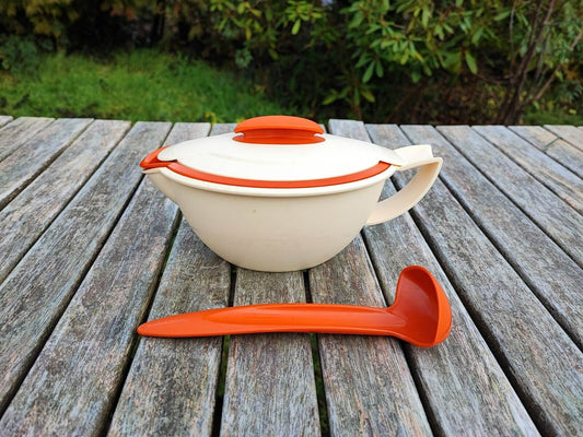 TUPPERWARE C130 THERMO-DUO SAUCIERE KERMESIN-ROT WEISS