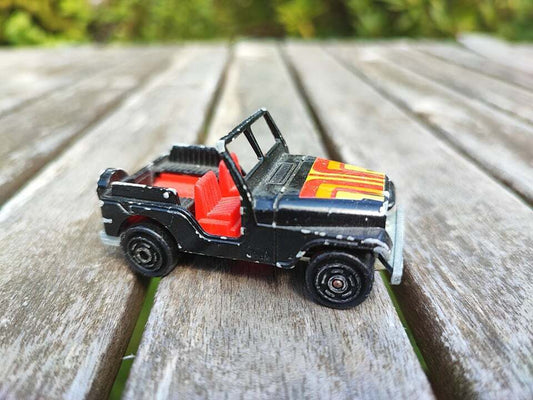 MAJORETTE JEEP #268 SCHWARZ