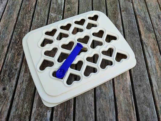 TUPPERWARE HERZCHEN-SNACK TEIGTASCHEN WEISS SONDERMODELL