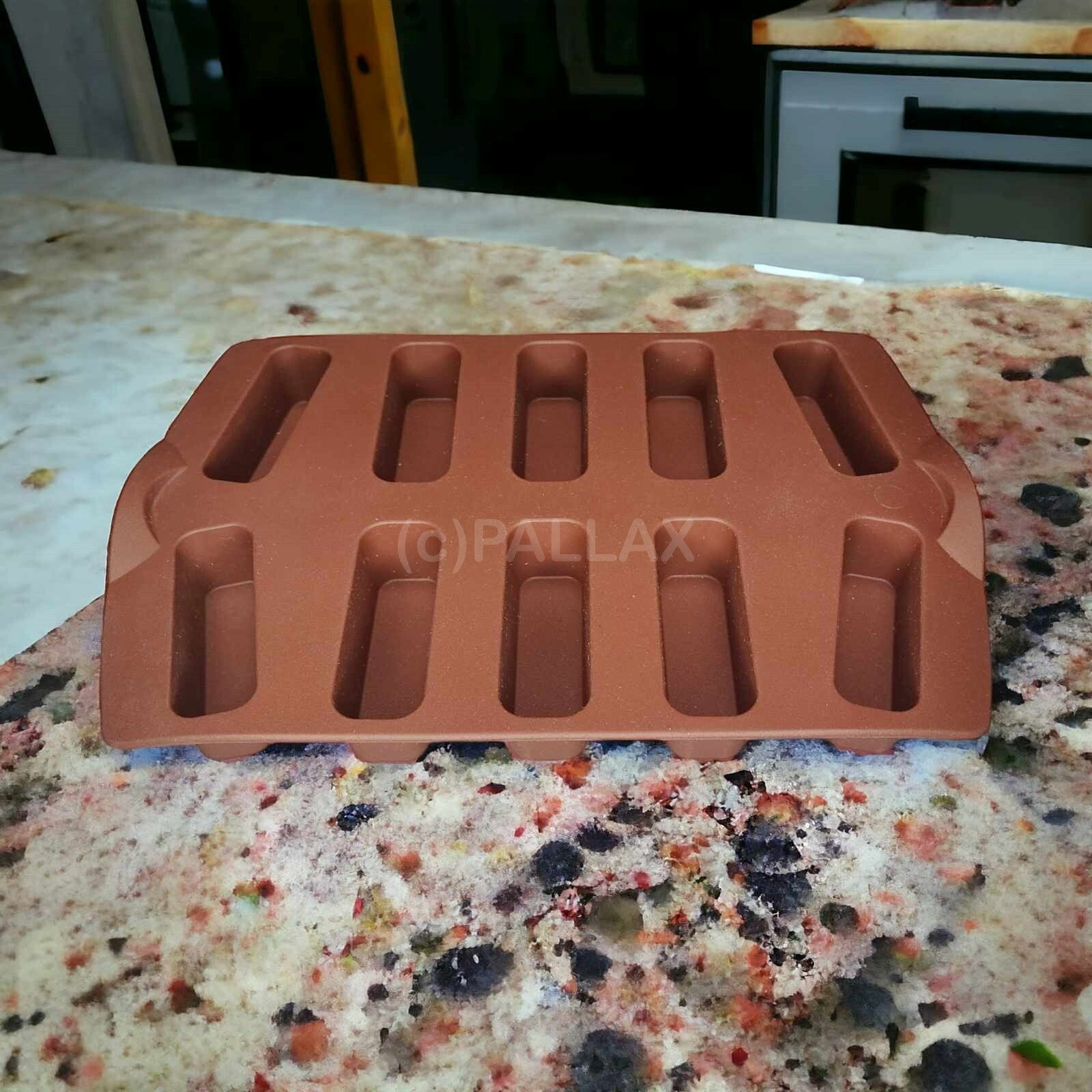 TUPPERWARE SILIKON-BACKFORM MINI-KÜCHLEIN BRAUN SONDERMODELL
