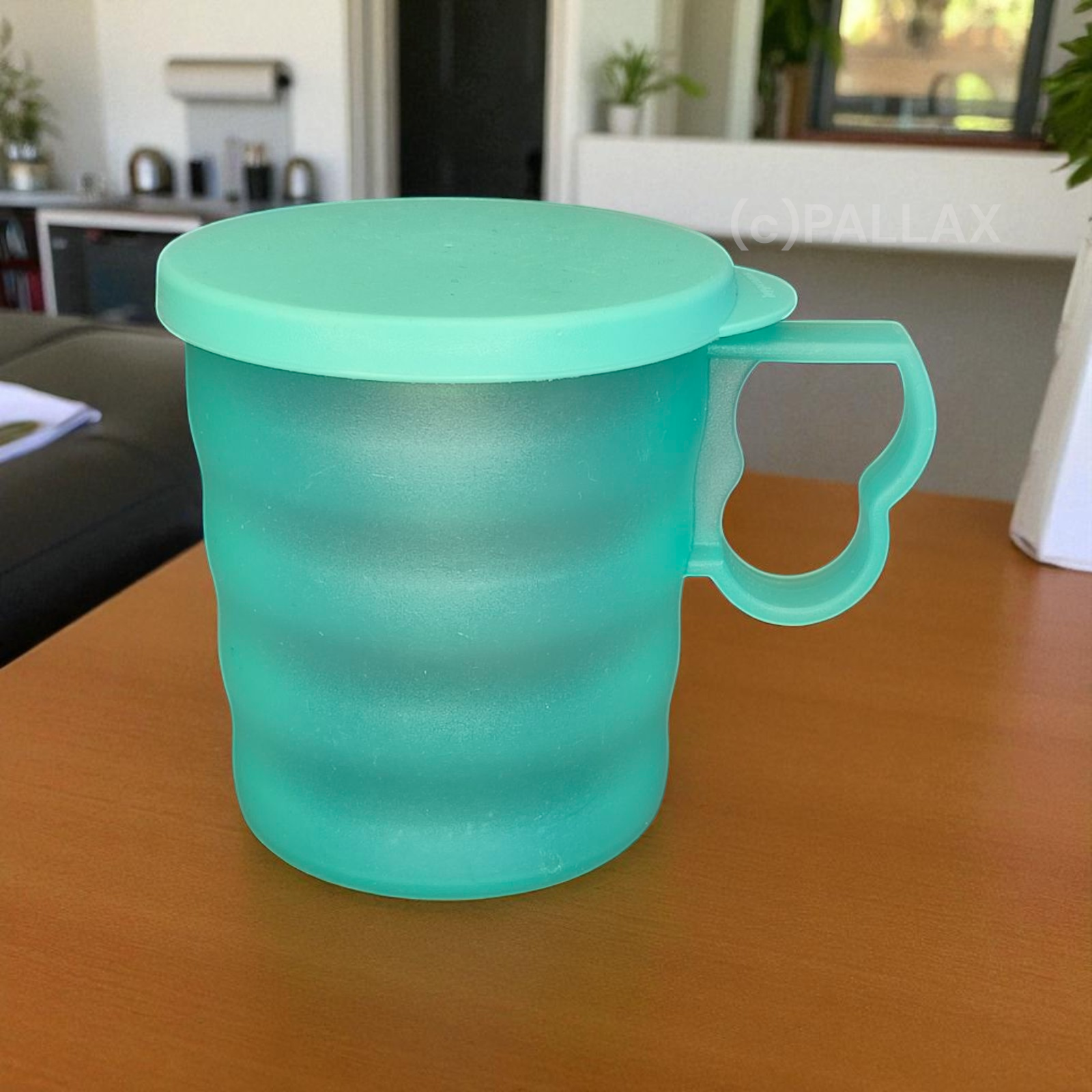 TUPPERWARE J25 JUNGE WELLE TASSE MIT DECKEL 350 ML TÜRKIS