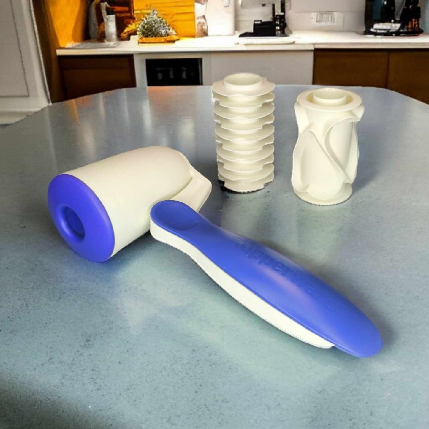 TUPPERWARE P24 COMBI-PLUS TEIGFIX-DUO + EXTRA HERZ-ROLLE TEIGROLLE LILA WEISS
