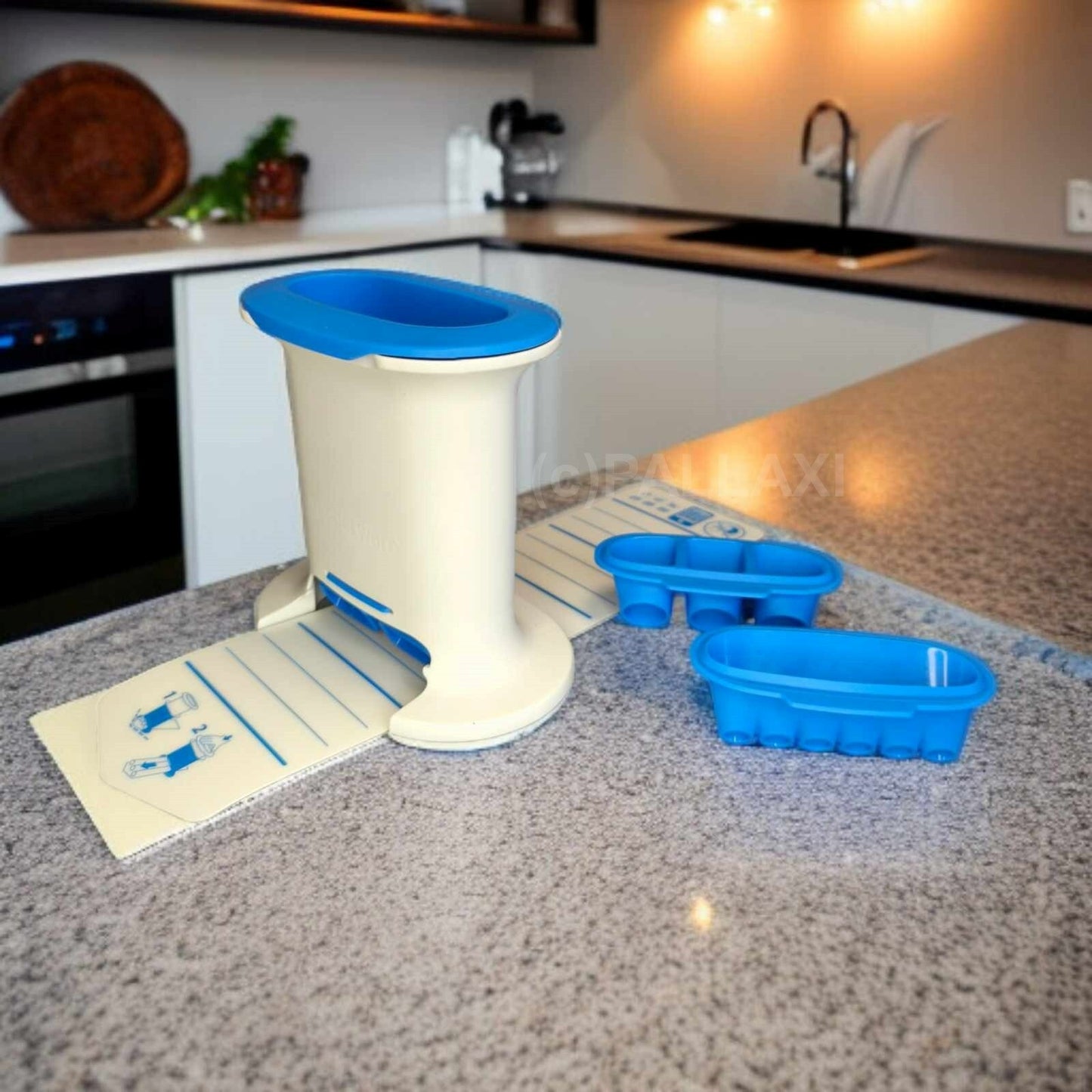 TUPPERWARE D203 TUPPER MULTI-PRESSE BLAU WEISS TEIGPRESSE NUDELPRESSE