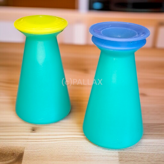 TUPPERWARE J13 JUNGE WELLE SALZ- UND PFEFFERSTREUER GRÜN