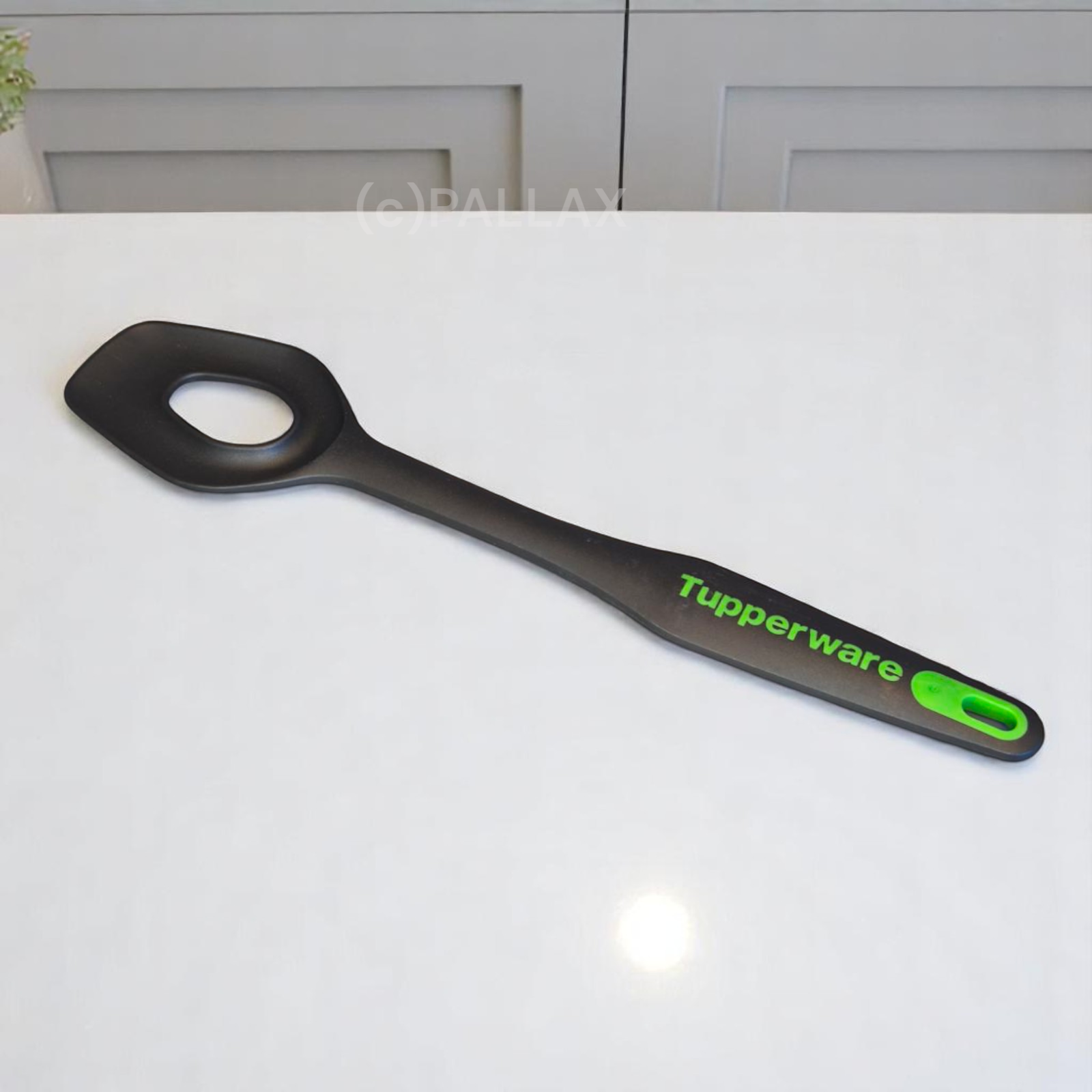 TUPPERWARE D163 GRIFFBEREIT RÜHRLÖFFEL SCHWARZ GRÜN