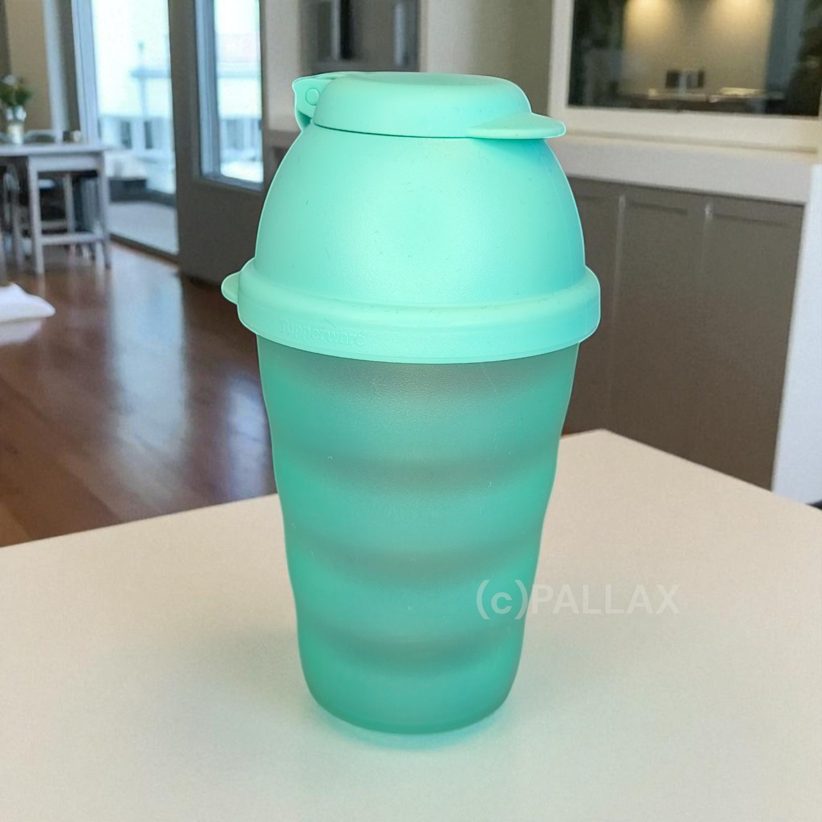 TUPPERWARE J21 JUNGE WELLE SCHÜTTELBECHER 330 ML MINT SHAKER
